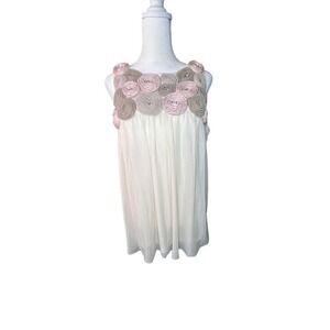 Saks fifth avenue size large sleeveless‎ blouse ivory color with rose pattern.